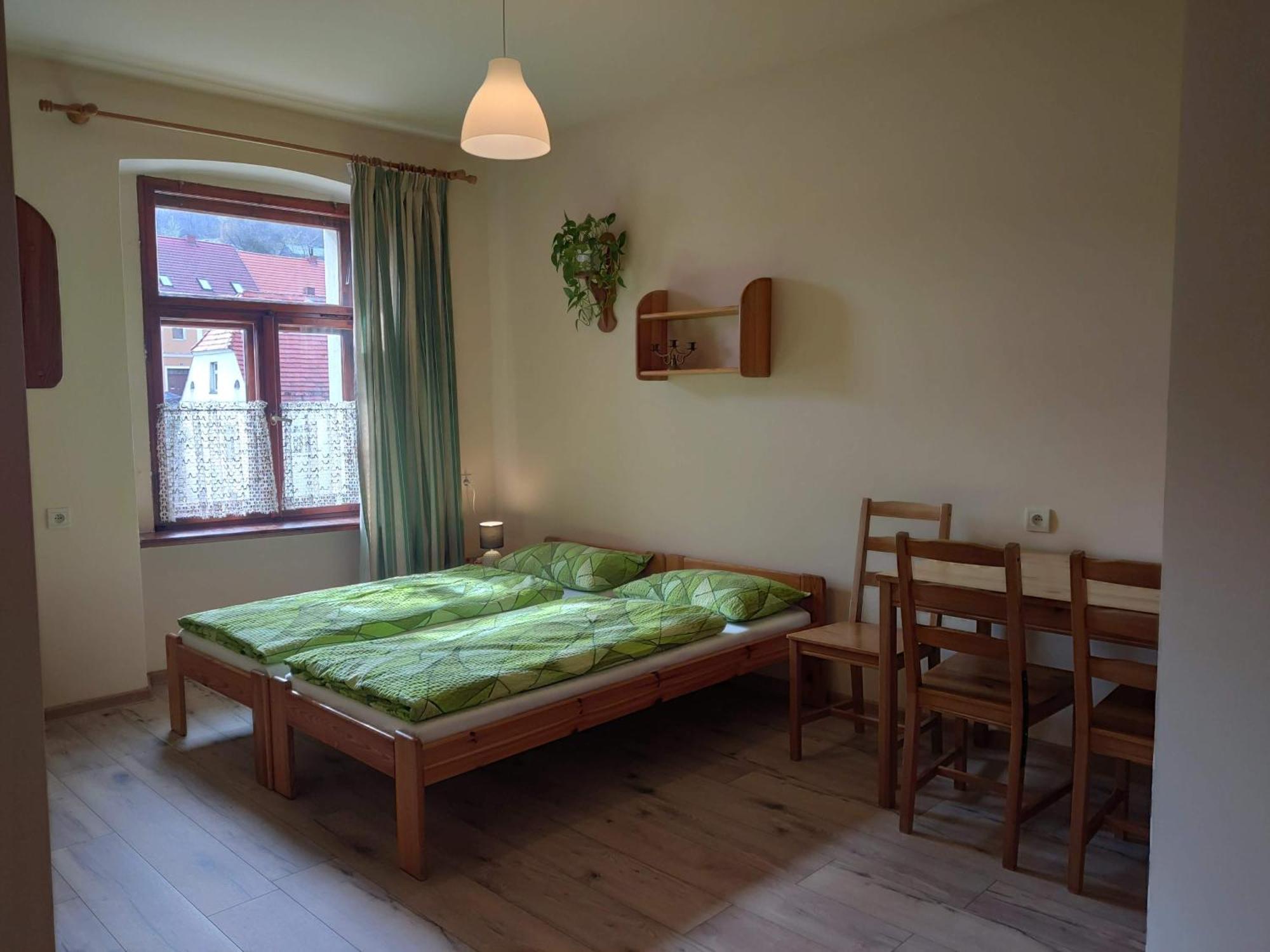 Apartamenty I Pokoje Goscinne "Wacus" Сребрна-Ґура Екстер'єр фото